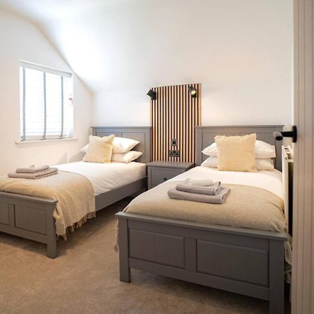 Stylish 2 Bedroom Cottage With Hot Tub And Parking Bewdley Dış mekan fotoğraf